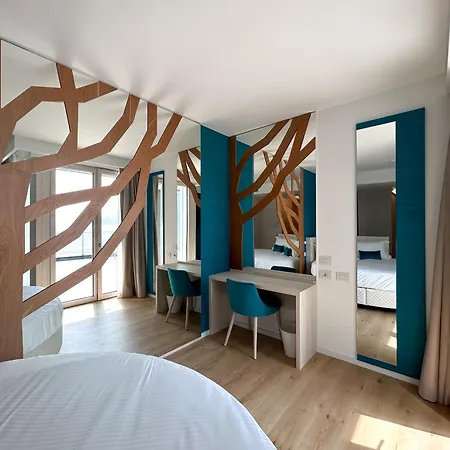 Regina Hotel